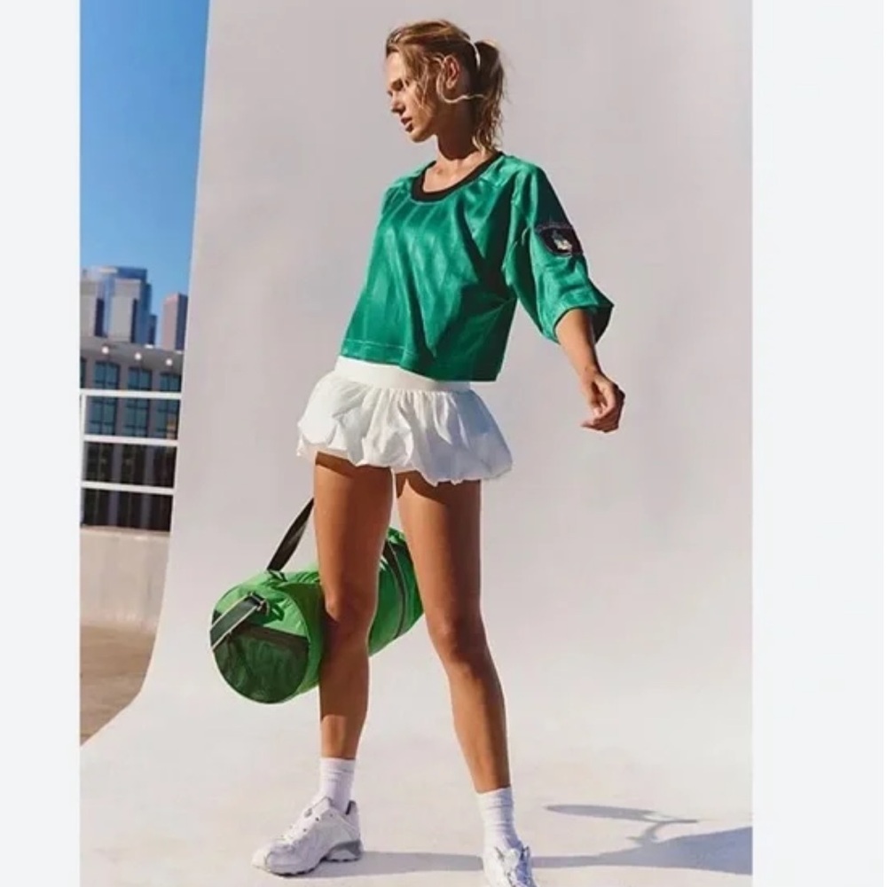 NWOT FREE PEOPLE MOVEMENT HIGH SCORE TEE GREEN GLOW